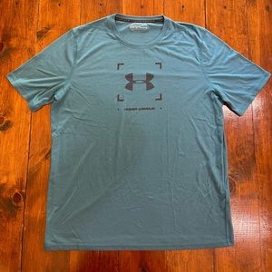 Under Armour HeatGear Shirt Loose Fit Blue Size Large